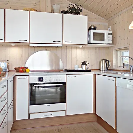 4 Bedroom Awesome In Juelsminde * Sonderby (Midtjylland)